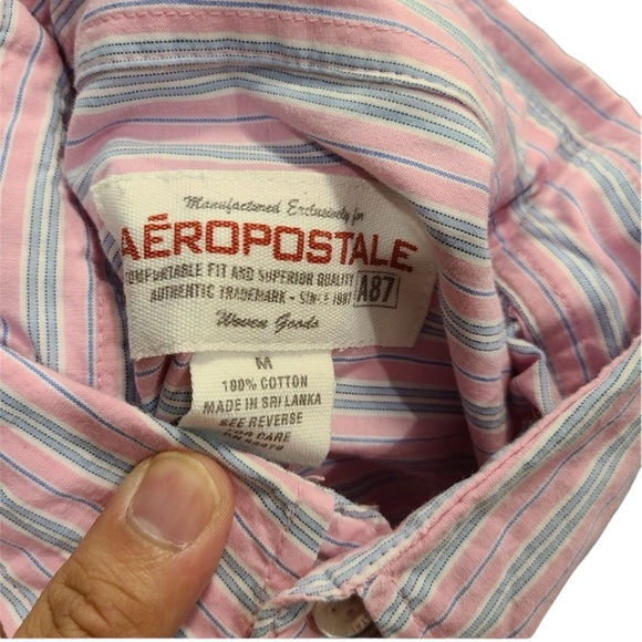 Aeropostale Botton Up Shirt - Picture 3 of 4